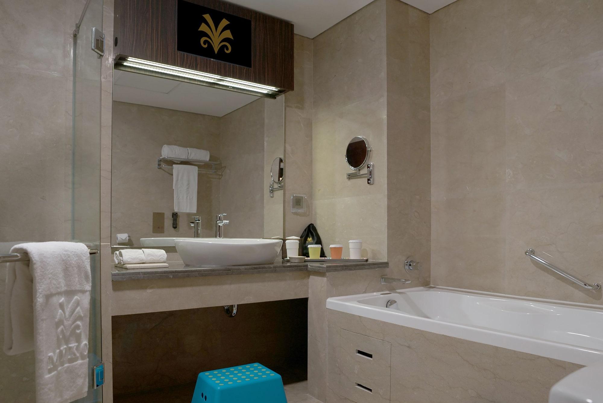 Myko Hotel & Convention Center Makassar Dış mekan fotoğraf