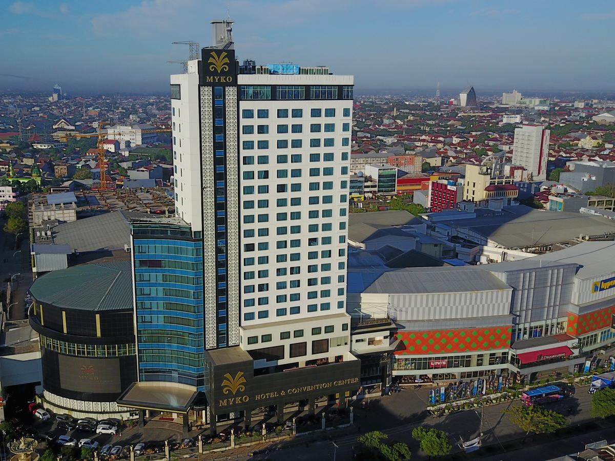 Myko Hotel & Convention Center Makassar Dış mekan fotoğraf