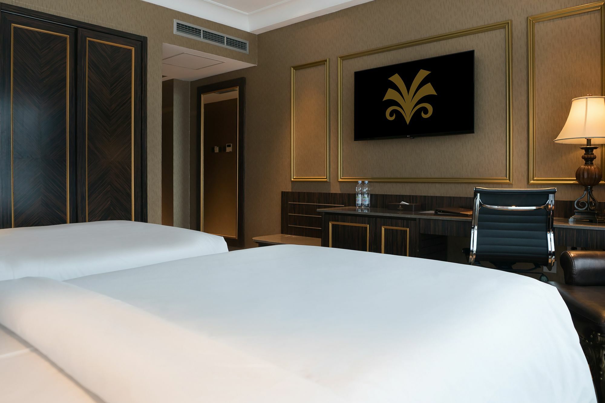 Myko Hotel & Convention Center Makassar Dış mekan fotoğraf